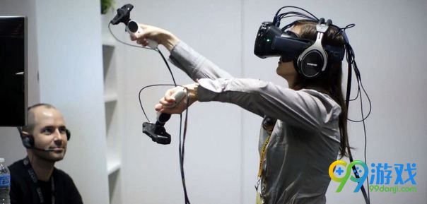 国外女玩家玩VR游戏被性骚扰 官方表示已采取手段