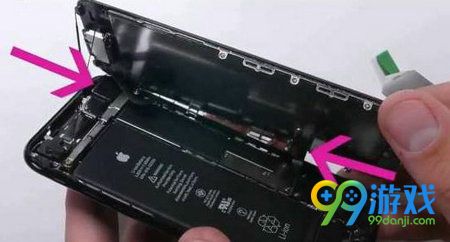 iPhone7怎么换电池 iPhone7拆机换电池图文教