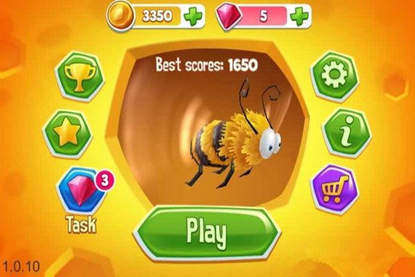 蜜蜂飞行大冒险游戏最新版截图1