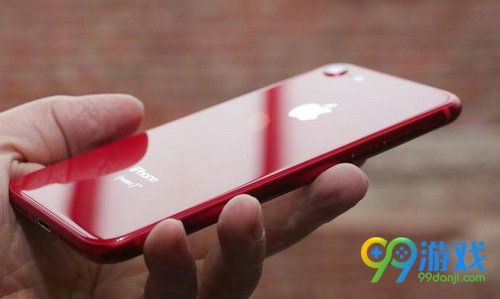 iPhone8红色图赏 iPhone8红色对比iPhone7红色