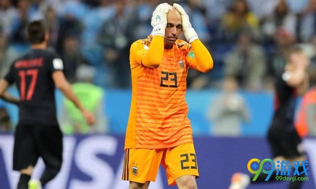 梅西哑火阿根廷门将超低级失误 导致阿根廷0-3惨败克罗地亚濒临出局 