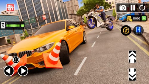 警察驾驶摩托车(PoliceMotorBikeRaceSimulator3D)截图1