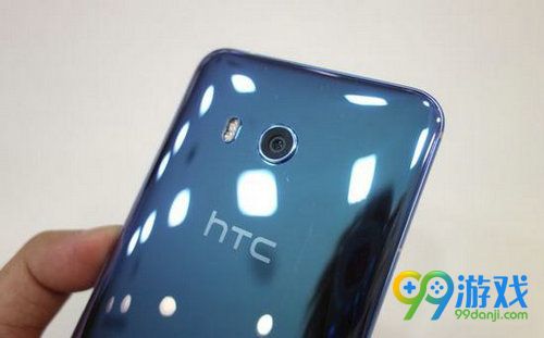 HTC U11开箱 HTC新旗舰HTC U11真机图赏