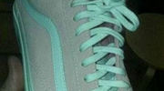 这只鞋子是灰绿色还是粉白色 继白金蓝黑之后又一难题