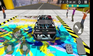 汽车特技大型斜坡车游戏